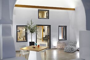 Callia Caves - Adults Only