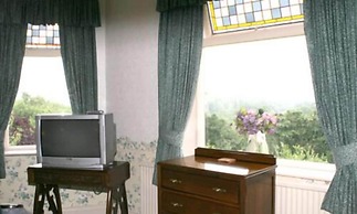 Oakfield Lodge Guest House Stockport