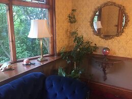 Oakfield Lodge Guest House Stockport