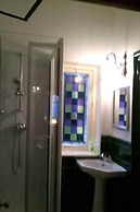 Oakfield Lodge Guest House Stockport