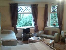 Oakfield Lodge Guest House Stockport