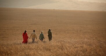 Elewana Lewa Safari Camp