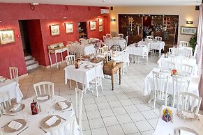 Hôtel Restaurant le Val d'Amby