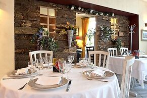Hôtel Restaurant le Val d'Amby
