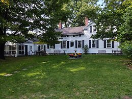 1805 House Bed and Breakfast