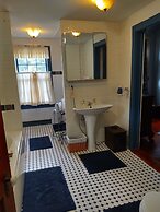 1805 House Bed and Breakfast