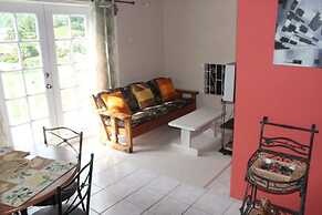 Buttercup Cottage Apartments