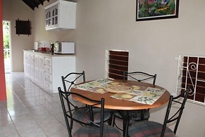 Buttercup Cottage Apartments