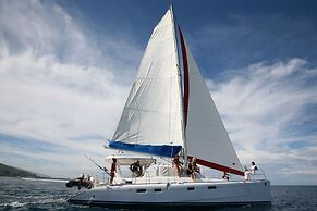 Tahiti Sail and Dive