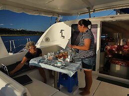 Tahiti Sail and Dive