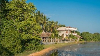 Hideaway Lodge