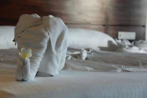 Hideaway Lodge