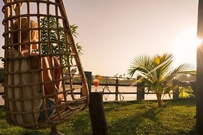 Hideaway Lodge