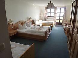Berggasthof & Hotel Hinterrod