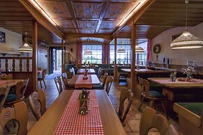 Berggasthof & Hotel Hinterrod