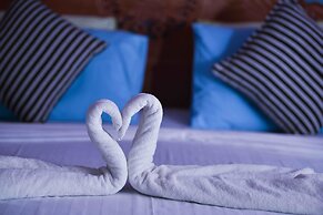 Hotel Happy Night & Restaurant