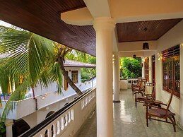 Hotel Happy Night & Restaurant