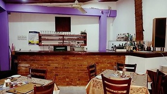 Hotel Happy Night & Restaurant