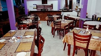 Hotel Happy Night & Restaurant