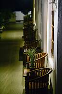 Hotel Happy Night & Restaurant