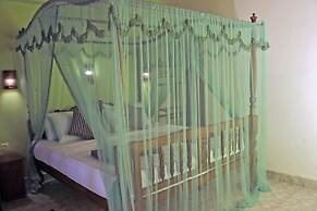 Hotel Happy Night & Restaurant