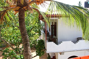 Hotel Happy Night & Restaurant