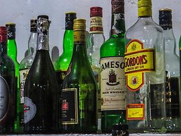 Hotel Happy Night & Restaurant