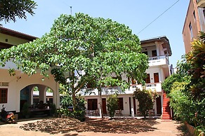 Hotel Happy Night & Restaurant