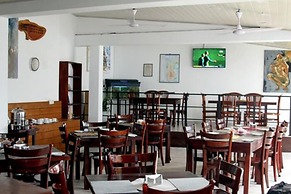 Hotel Happy Night & Restaurant