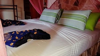 Hotel Happy Night & Restaurant