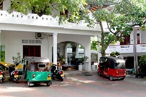 Hotel Happy Night & Restaurant