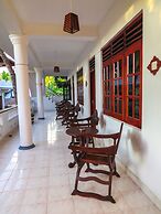 Hotel Happy Night & Restaurant