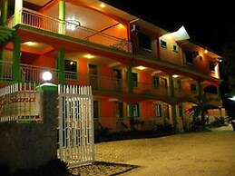 La Solana Suites And Resort