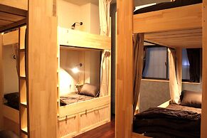 Funtoco Backpackers Namba - Hostel