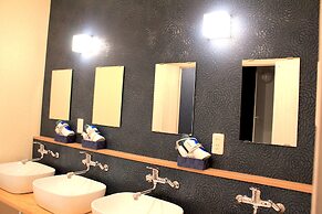 Funtoco Backpackers Namba - Hostel