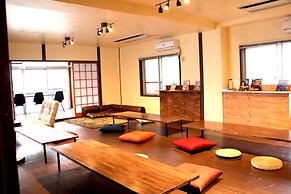 Funtoco Backpackers Namba - Hostel