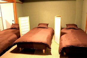 Funtoco Backpackers Namba - Hostel