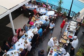 Diogenis Blue Palace