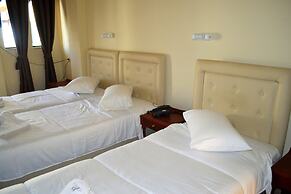 Diogenis Blue Palace