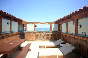 Diogenis Blue Palace