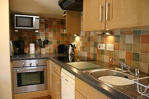 Troedyrhiw Holiday Cottages