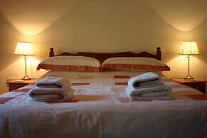 Troedyrhiw Holiday Cottages