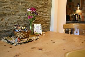 Troedyrhiw Holiday Cottages