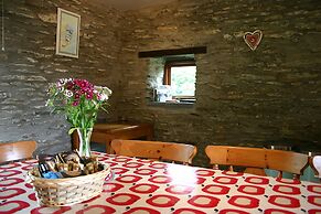 Troedyrhiw Holiday Cottages