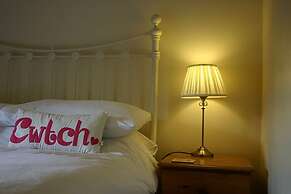 Troedyrhiw Holiday Cottages