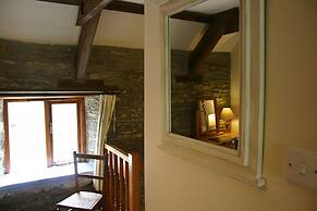 Troedyrhiw Holiday Cottages