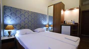 Boomerang Business Hotel