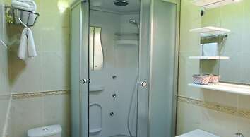 Boomerang Business Hotel