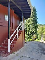 Las Cuevas Beach Lodge