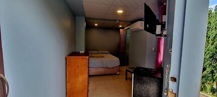 Las Cuevas Beach Lodge